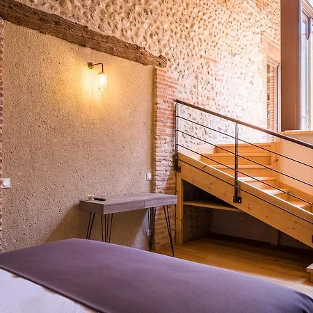 بيت ضيافة Mas Latour Lavail 4*