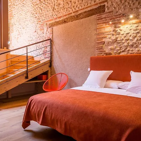 Mas Latour Lavail 4*