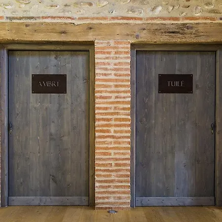 Mas Latour Lavail 4*