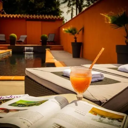 Mas Latour Lavail ゲストハウス 4*