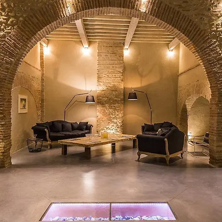 Mas Latour Lavail 4*