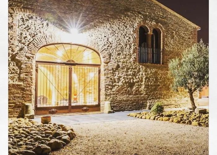 بيت ضيافة Mas Latour Lavail 4*